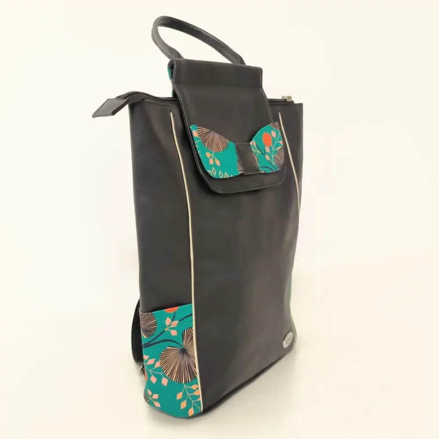Grand sac à dos noir en cuir vegan et textile fleuri Pondichéry