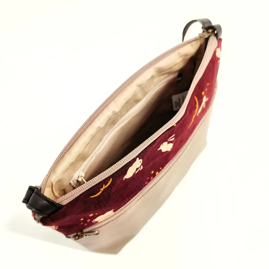 Moyenne pochette bandoulière vegan en tweed et bande Lapins rouge – Image 3