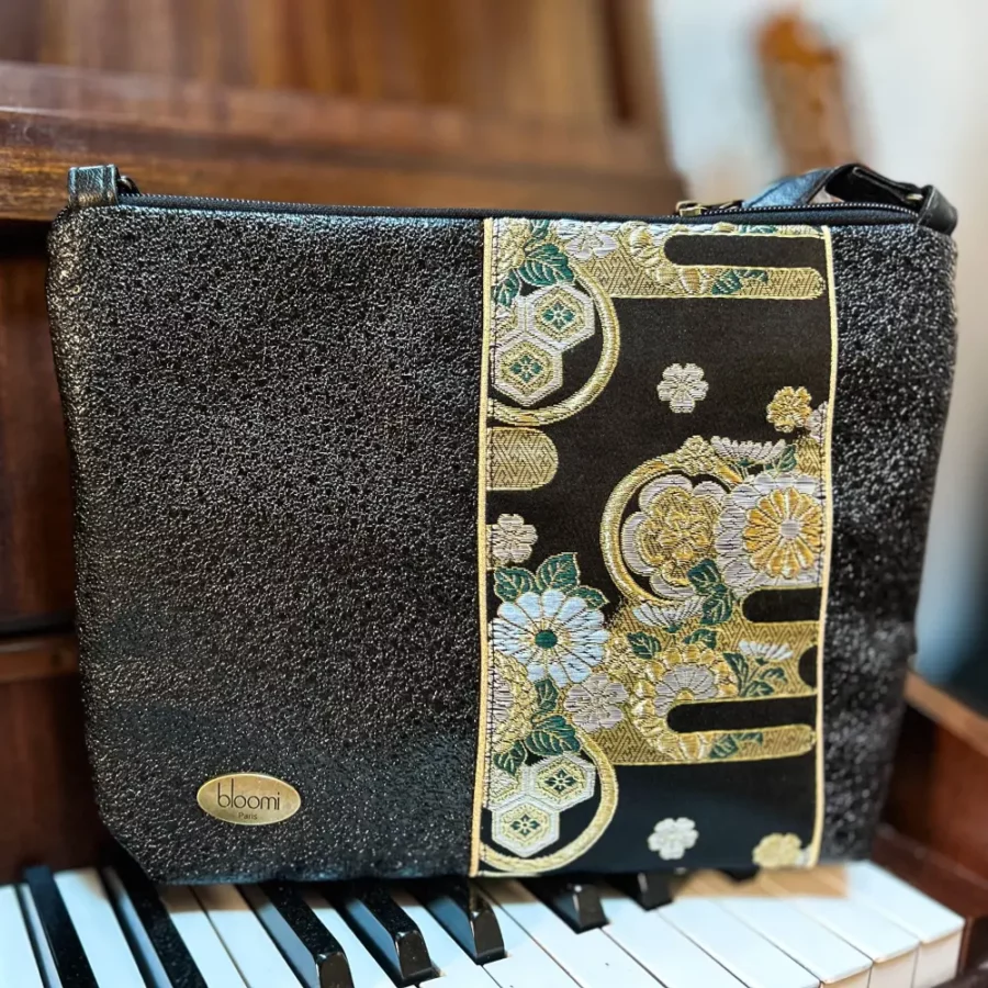 Moyenne pochette bandoulière à bande Chrysanthème – Image 2