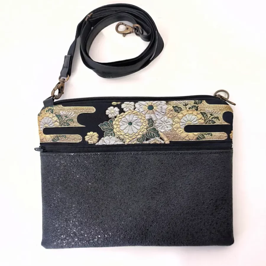 Pochette bandoulière format ipad mini Chrysanthème – Image 3