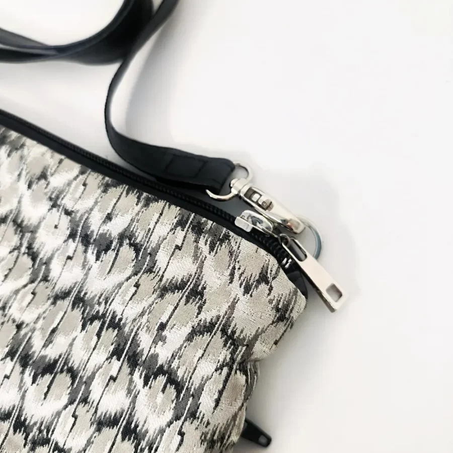Pochette bandoulière vegan format ipad mini Oslo – Image 2