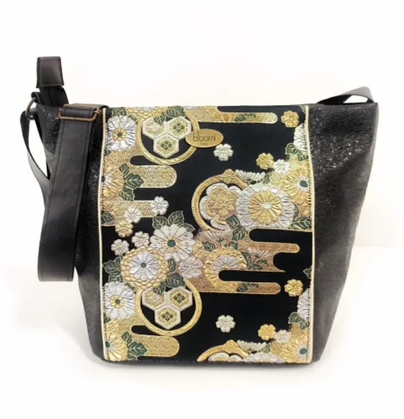 sac-tote-mini-bandouliere-noir-or-argent-kimono-precieux-cuir-vegan-fleurs-chrysanthemes