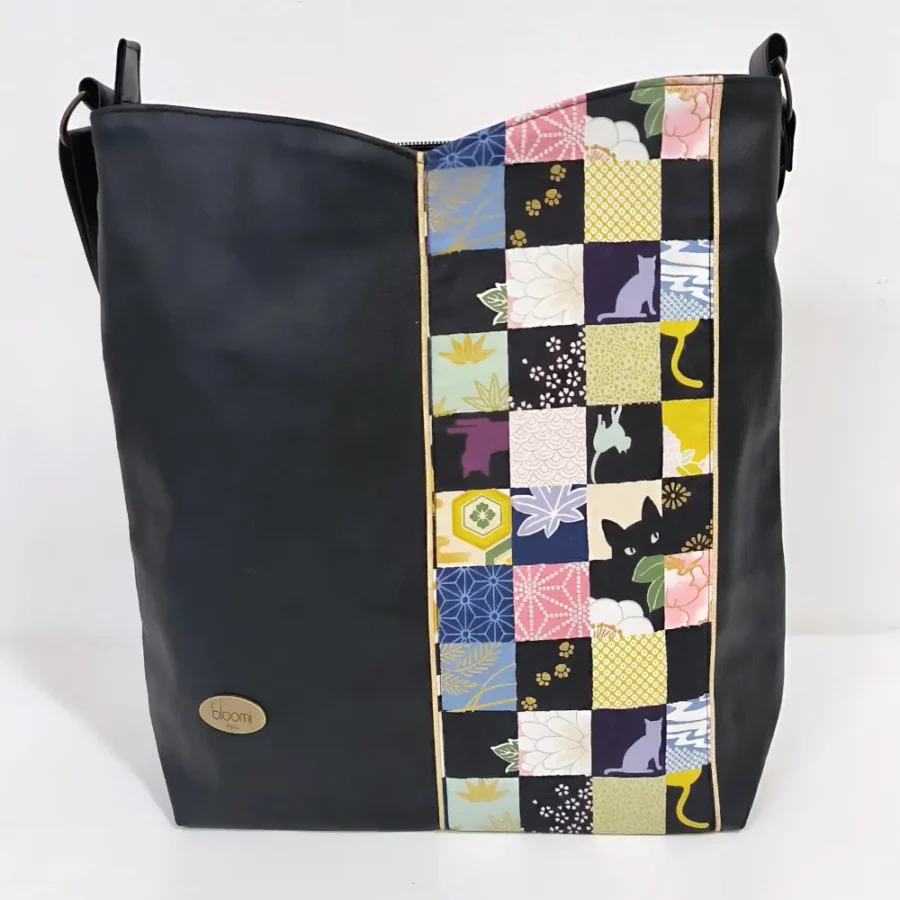 Grande sacoche vegan en bandoulière motifs Neko vert