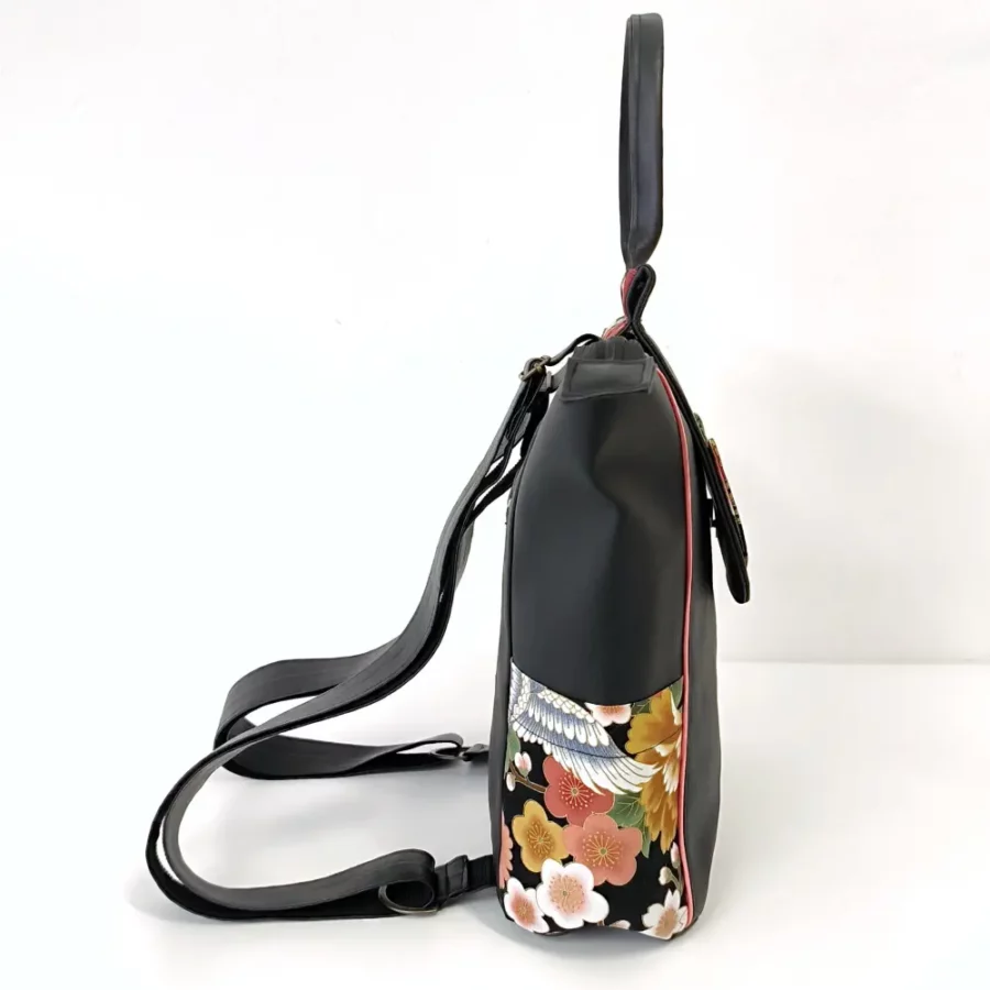 Petit sac à dos vegan Kushiro rose blush avec grue japonaise – Image 2