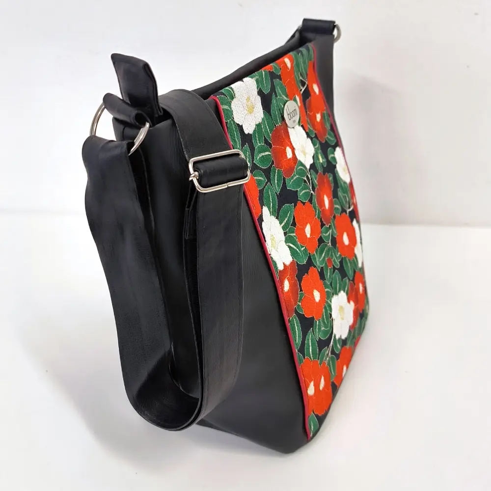 Sac moyen en bandoulière vegan Coquelicot rouge kimono japonais – Image 2