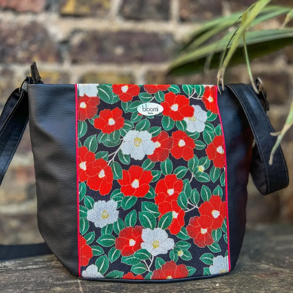 Sac moyen en bandoulière vegan Coquelicot rouge kimono japonais – Image 3