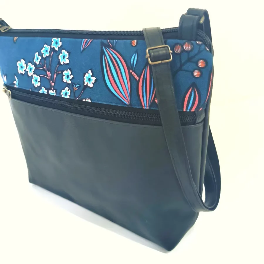 Moyenne pochette bandoulière vegan à bande Seaquarium bleu – Image 2