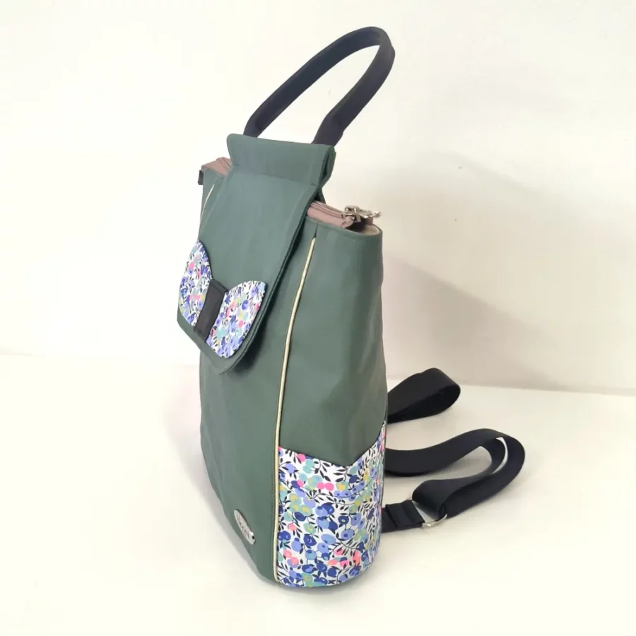 Petit sac à dos vegan Poppy vert et Liberty fruité – Image 2