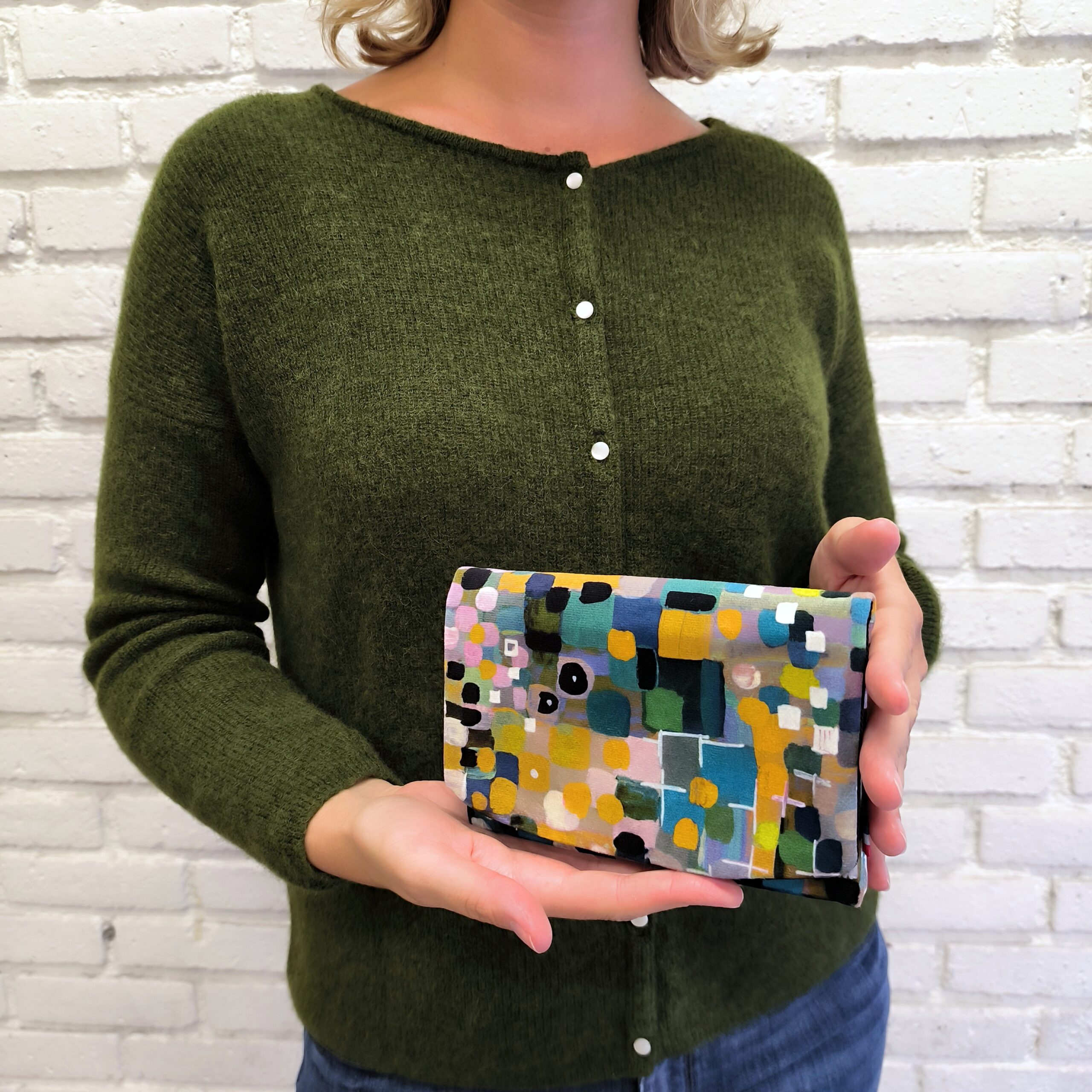 Portefeuille avec rabat aimanté Klimt en velours multicolor – Image 5
