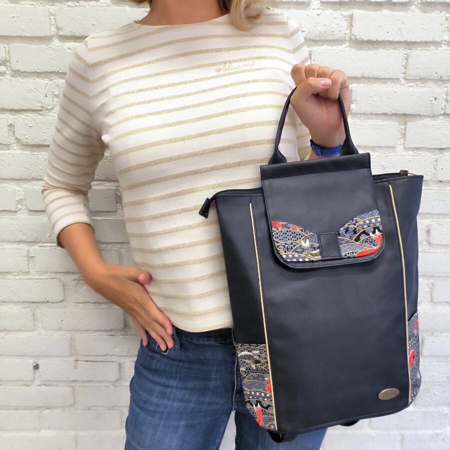 Grand sac à dos cuir vegan noir et carpes Koi japonais – Image 2