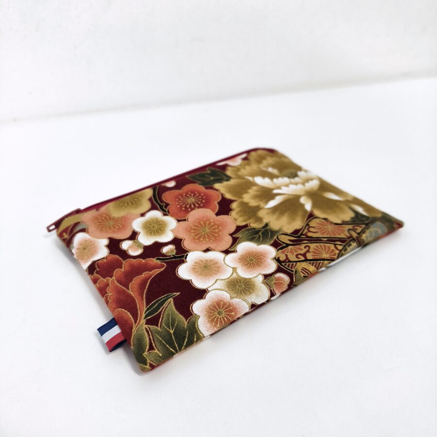 Grande porte-monnaie Kushiro rouge à fleurs japonaises – Image 3