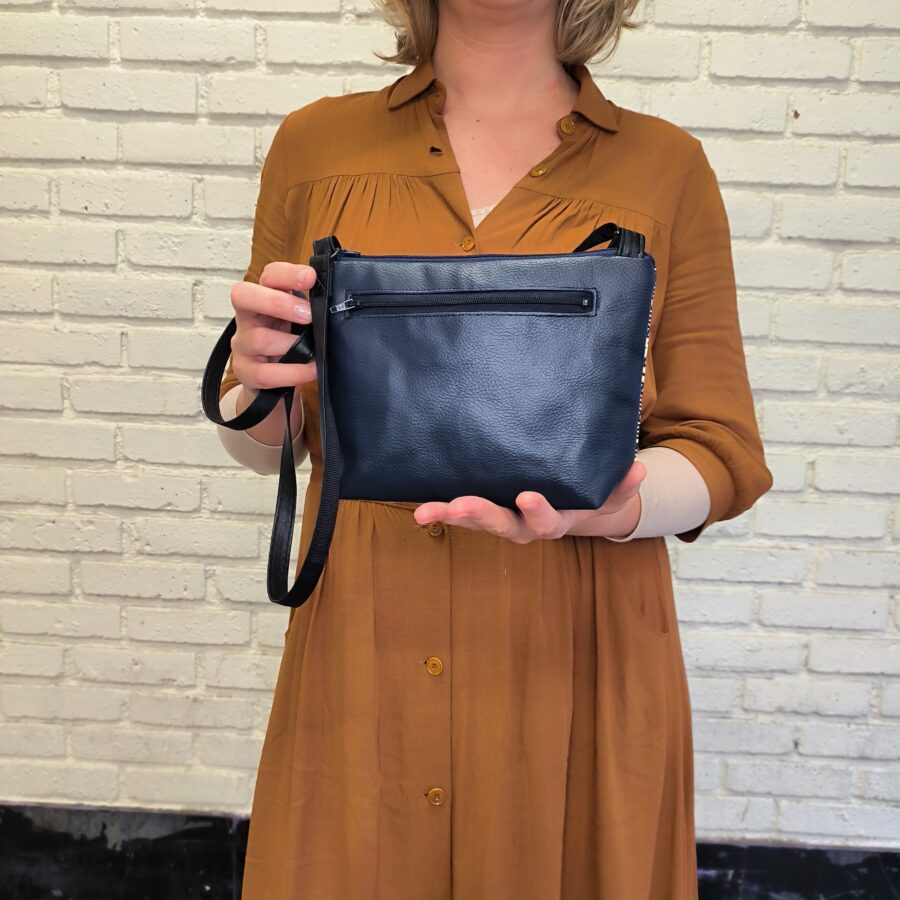 Petit sac bandoulière vegan en tweed et cuir marine vegan Tweedy Bleu – Image 5