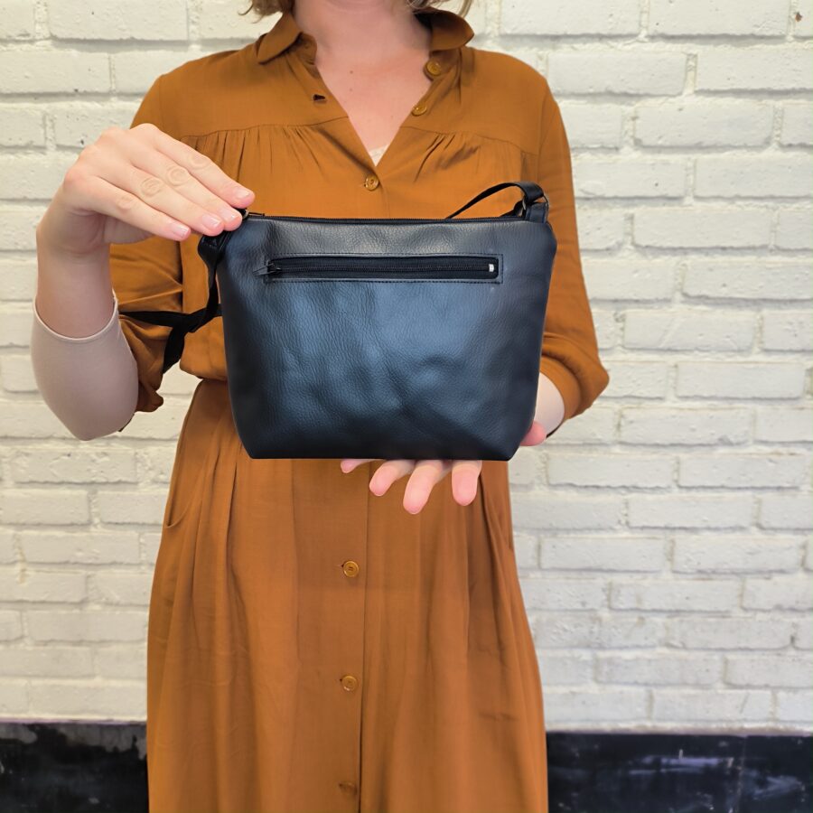 Petit sac vegan Fleurs japonaises Or noir – Image 3