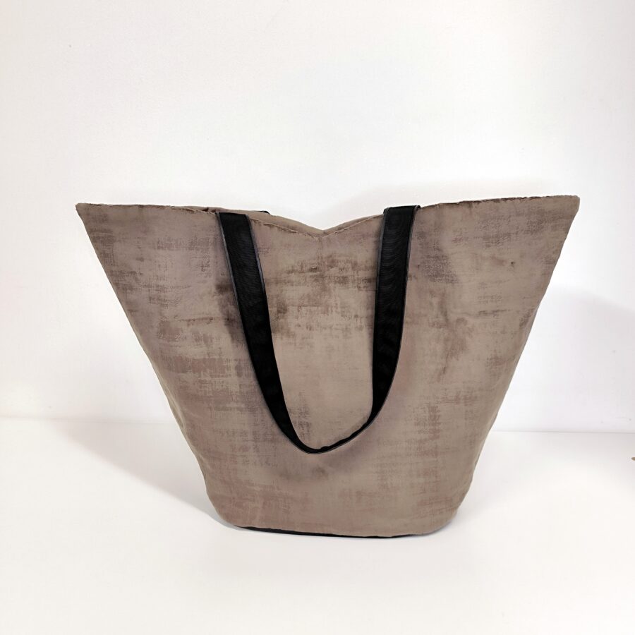 Panier 2-en-1 vegan en velours marron et kimono de Fleurs japonaises or et noir – Image 5