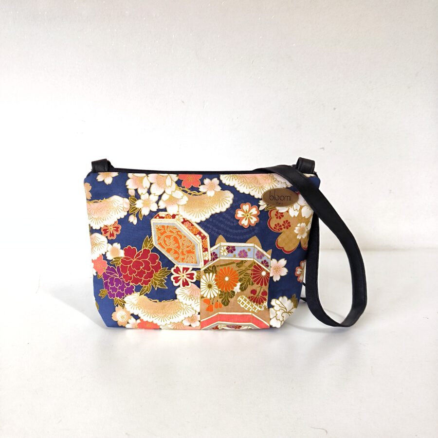Petit sac bandoulière vegan en kimono japonais bleu orangé