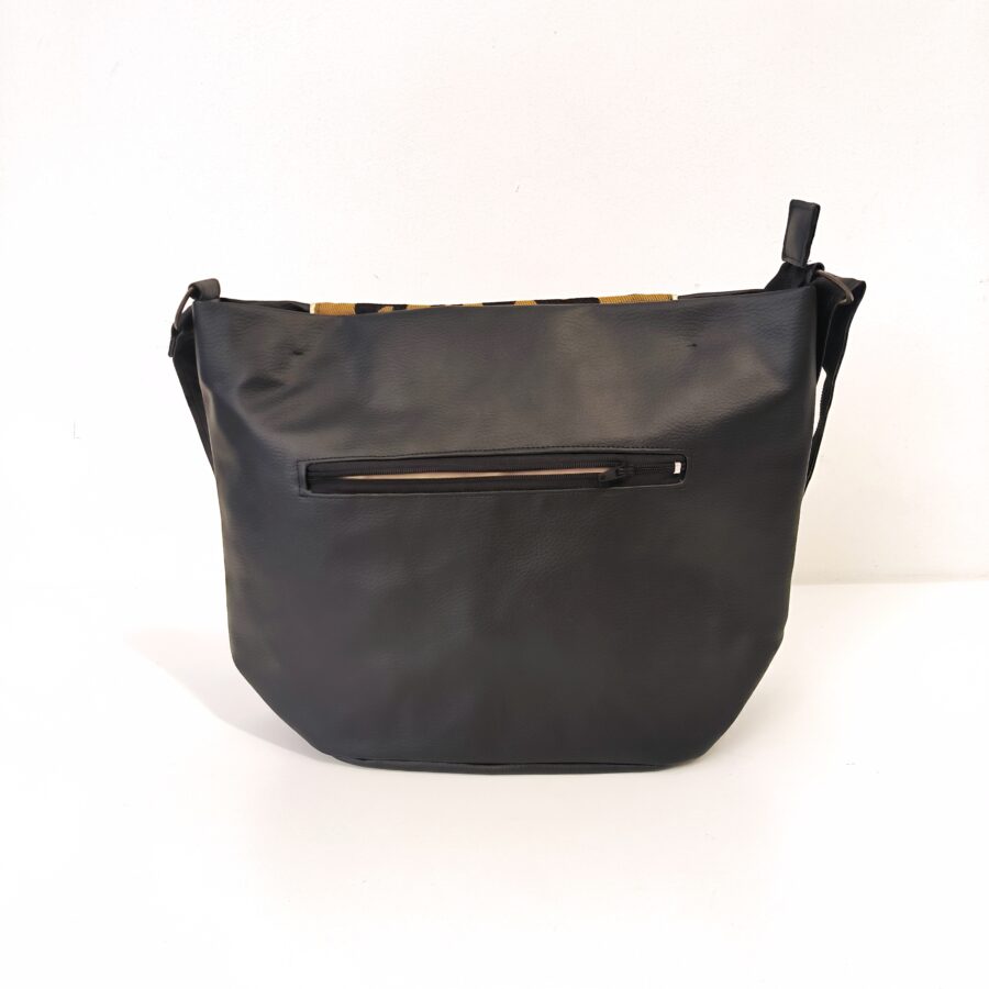 Sac moyen porté épaule et bandoulière en cuir vegan noir motifs Léopard – Image 3